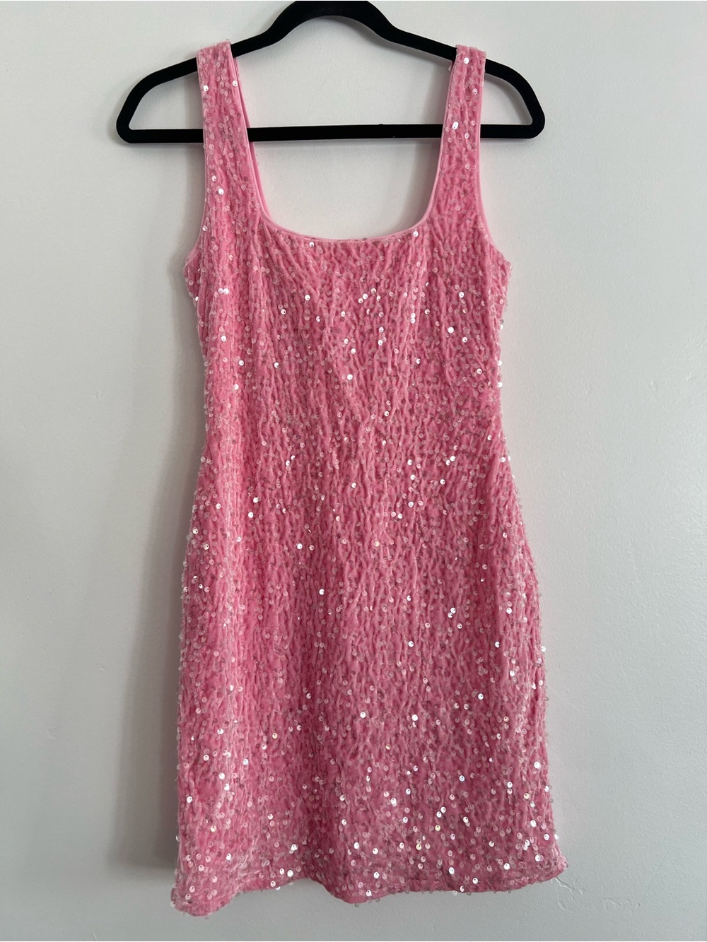 NWOT US 4 Beginning Boutique Charming Pink Sequin Mini Dress